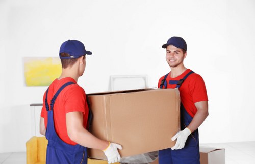 Moving van service for homes in Shirley